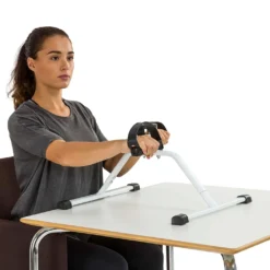 Tunturi Mini Bike, Unter-Tisch-Fahrrad, Armtrainer, Beintrainer, Bewegungstrainer Für Senioren -Globbervi Verkaufe 03615d6ba0d74afe6f2a6ff3c8c3efff