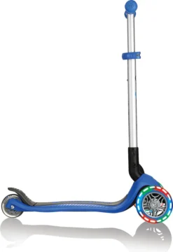 Globber Sport Scooter PRIMO FOLDABLE, Leuchtrollen, Navi-blau Roller Scooter Schnäppchenoutdoor Spielzeugknaller Ztghh Bfsport Bffahrzeuge Sportauswahl Fahrzeugauswahl Ausgewoutdoor -Globbervi Verkaufe 1913ee2178c4e5a5a2f9849270a2d287