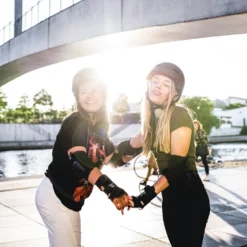 6,5“ Premium Hoverboard Bluewheel HX360, Deutsche Qualitätsmarke, Infinity LED-Reifen & App -Globbervi Verkaufe 273d9f0ce92cbd9e004027d81bb10215