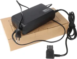 Gazelle Panasonic 42V 4A Ladegerät