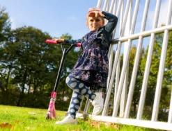 AMIGO Girlpower Mädchen Fußbremse Grün -Globbervi Verkaufe 75d0bdcba3c90b86bb648d2ce61ae537