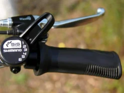 Elektrofahrrad 250W / 36V E-Bike 26" Pedelec Fahrrad Mit Motor Citybike Elektro City Fahrrad 250 Watt 26 Zoll - Silber -Globbervi Verkaufe 81b63722d867a308d710a5d2b64a1b01