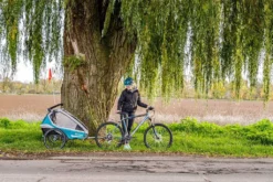 Qeridoo Kidgoo1 Grau Kinderanhänger -Globbervi Verkaufe 9264206e6976c0216244a640bece028d