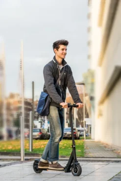 Denver SCO-80110, Elektro-Scooter Elektroroller, 8 Zoll, 20 Km/h, 100 Kg, Schwarz, Aluminium -Globbervi Verkaufe a7bff2c3899e199368f036130cc00a58