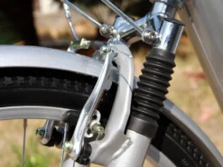 Elektrofahrrad 250W / 36V E-Bike 26" Pedelec Fahrrad Mit Motor Citybike Elektro City Fahrrad 250 Watt 26 Zoll - Silber -Globbervi Verkaufe ce2ed1ccf706a28faf38f01d7aadcefc