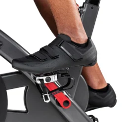 Schwinn IC8 Ergometer & Heimtrainer - Mit Zwift Und Ridesocial -Globbervi Verkaufe e3868a023e904e8421e4381d1e835dd9